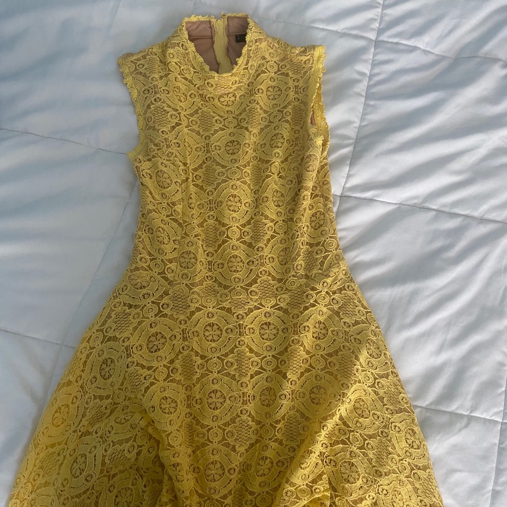 Yellow lace dress✨